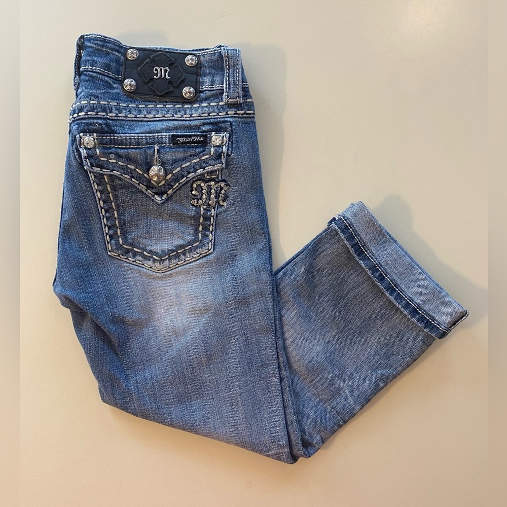 Women's Miss Me Capris